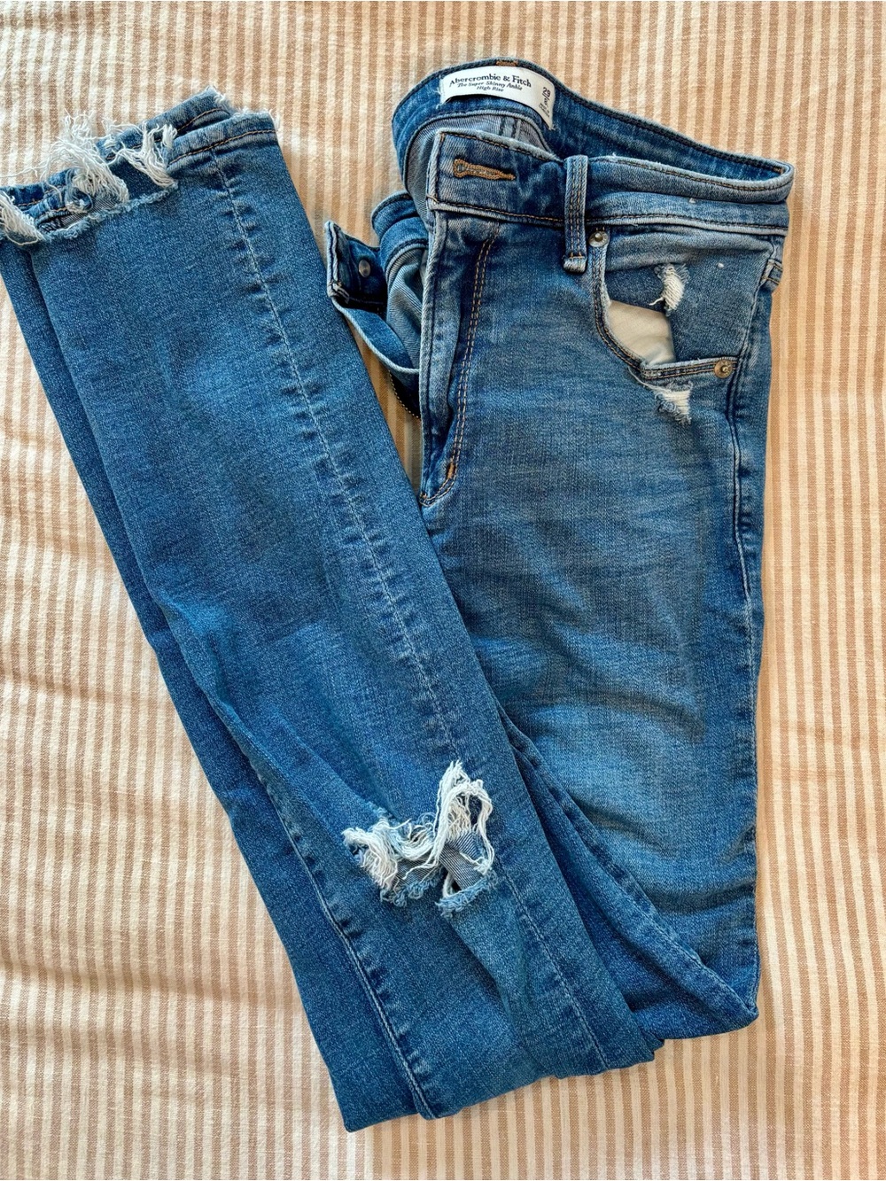 Abercrombie & Fitch Blue Distressed Skinny Jeans